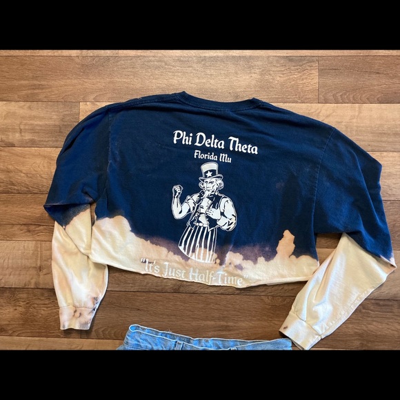 ❗️SOLD❗️Phi Delta Theta Florida Mu Longsleeve Crop - Picture 7 of 9